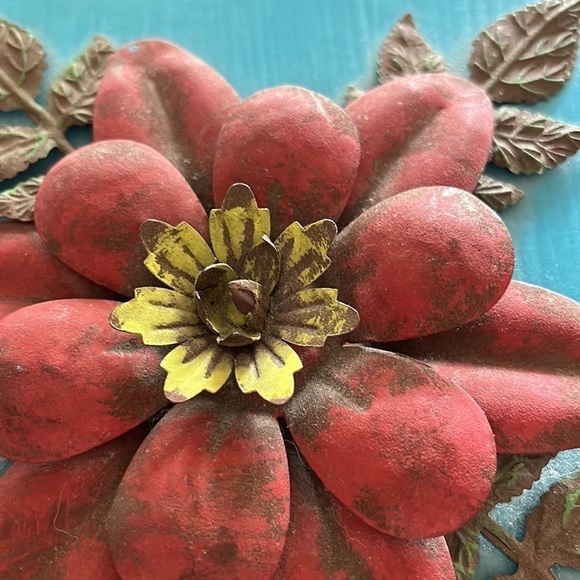 Box with metal flower - Picture 7 of 7